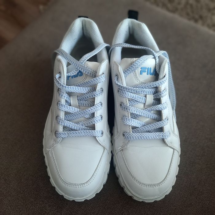 Buty biale Fila.