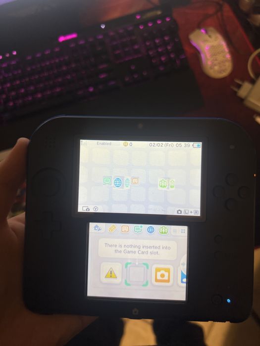 Nintendo 2DS + 2 gry