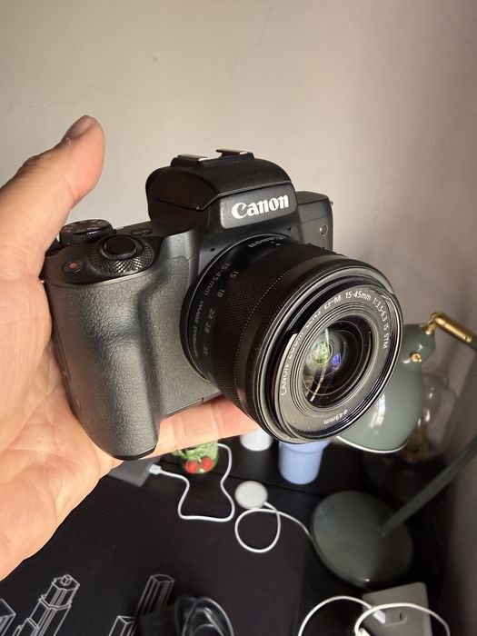 Canon M50 mark1 - com Lente ou troco