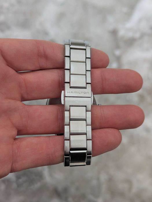 швейцарський годинник HAMILTON Broadway Day Date Quartz