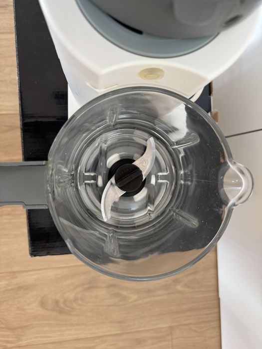 Beaba BabyCook Neo em branco