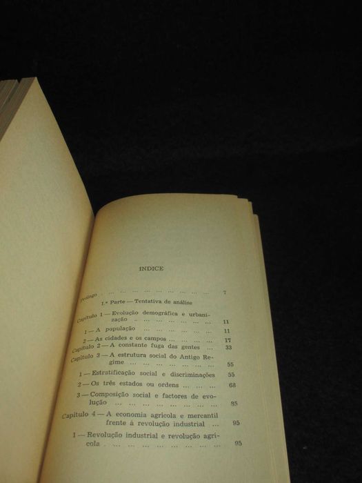 Livro A Estrutura na Antiga Sociedade Portuguesa Magalhães Godinho