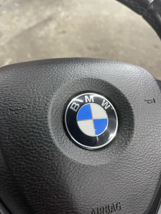 Продам руль BMW X5 X6 f15 f16