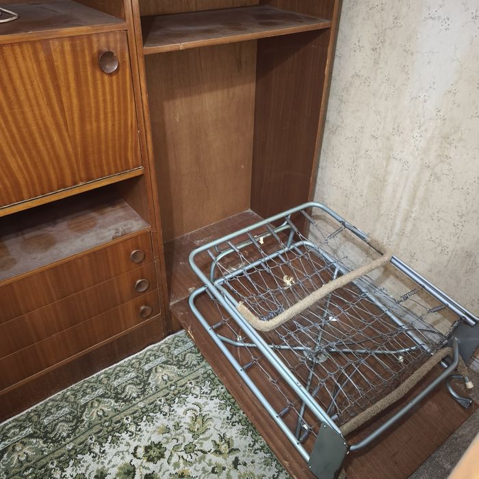 Móvel vintage (anos 70) de quarto