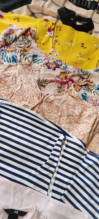 Zestaw 6 letnich sukienek xs