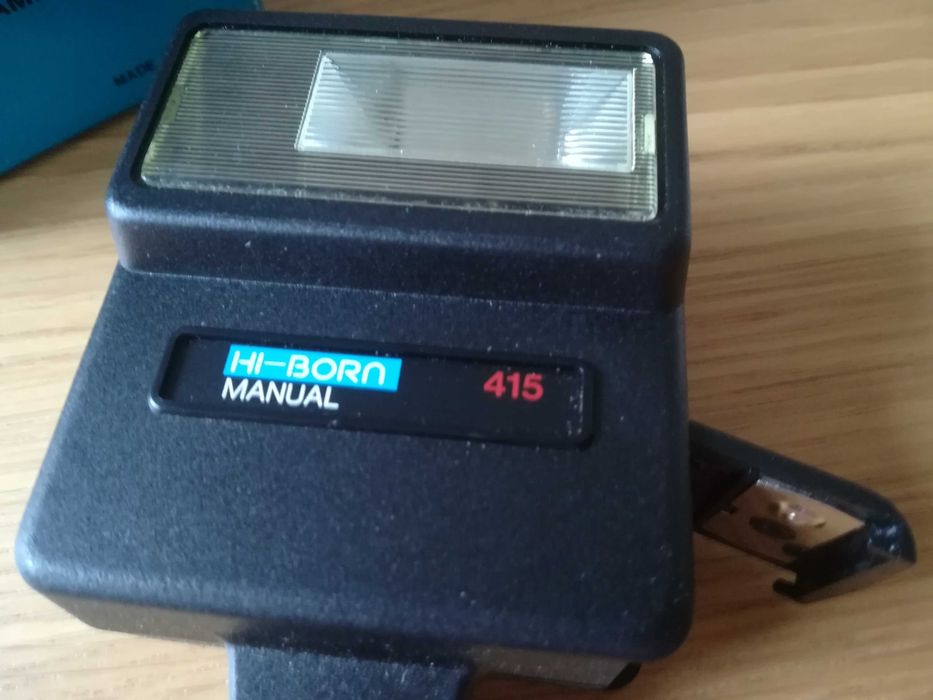 Flash electrónico Hi-Born 415