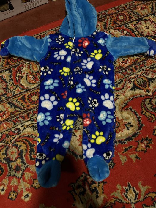 Продам костюм для дитинки