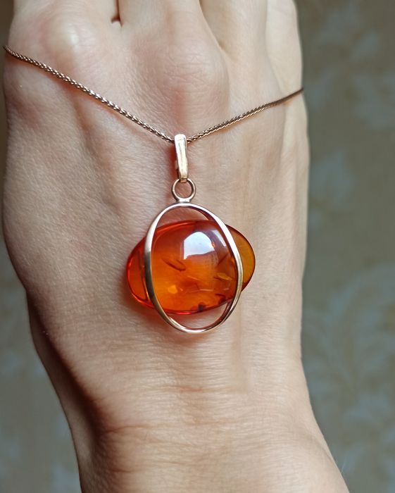 Кулон подвеска ЯК 1975 год. Янтарь. Бурштин. Золото.