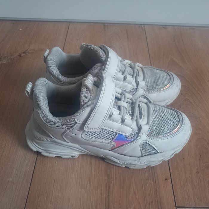Buty adidasy sportowe Smyk dla dziewczynki rozmiar 35