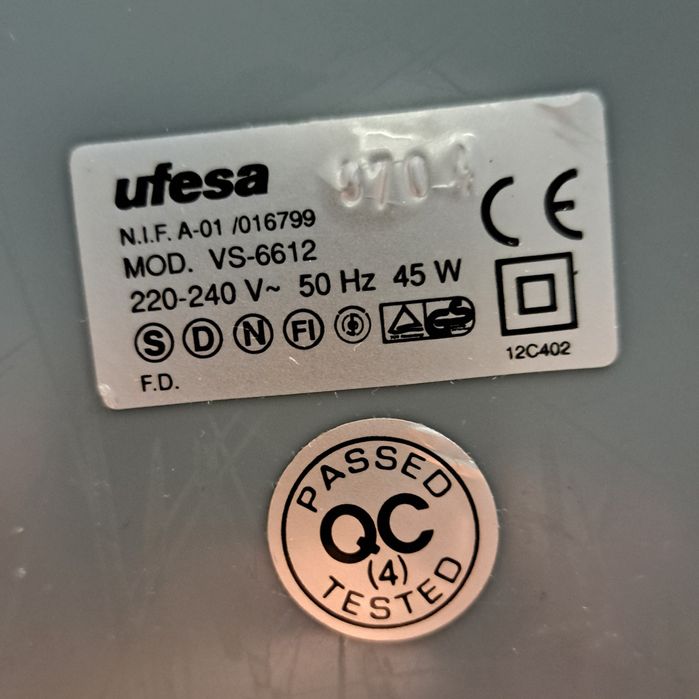 Ventoinha Ufesa de mesa.