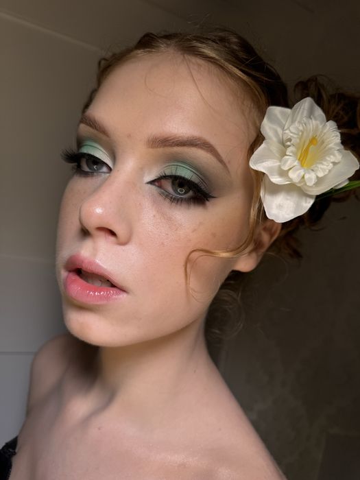 Макияж , прическа визажист днепр выезд на дом