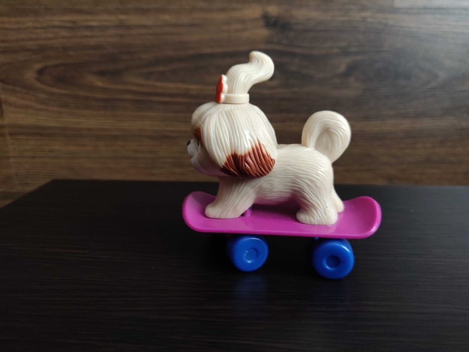 Happy Meal McDonalds, коллекционная собачка Дейзи на скейте.
