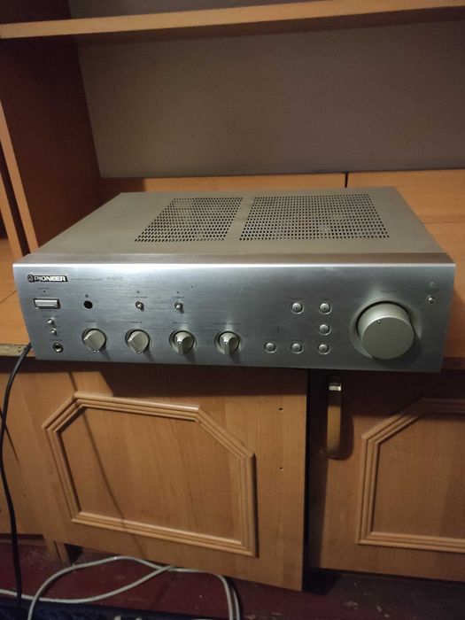 Pioner stereo amplifier a-502r