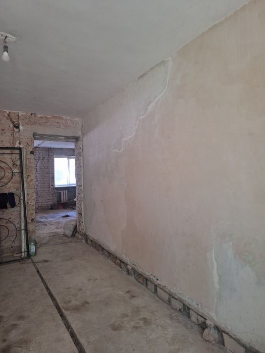 Продажа 2х кв,под ремонт  1/5,центр,можно под офис ,37т$
