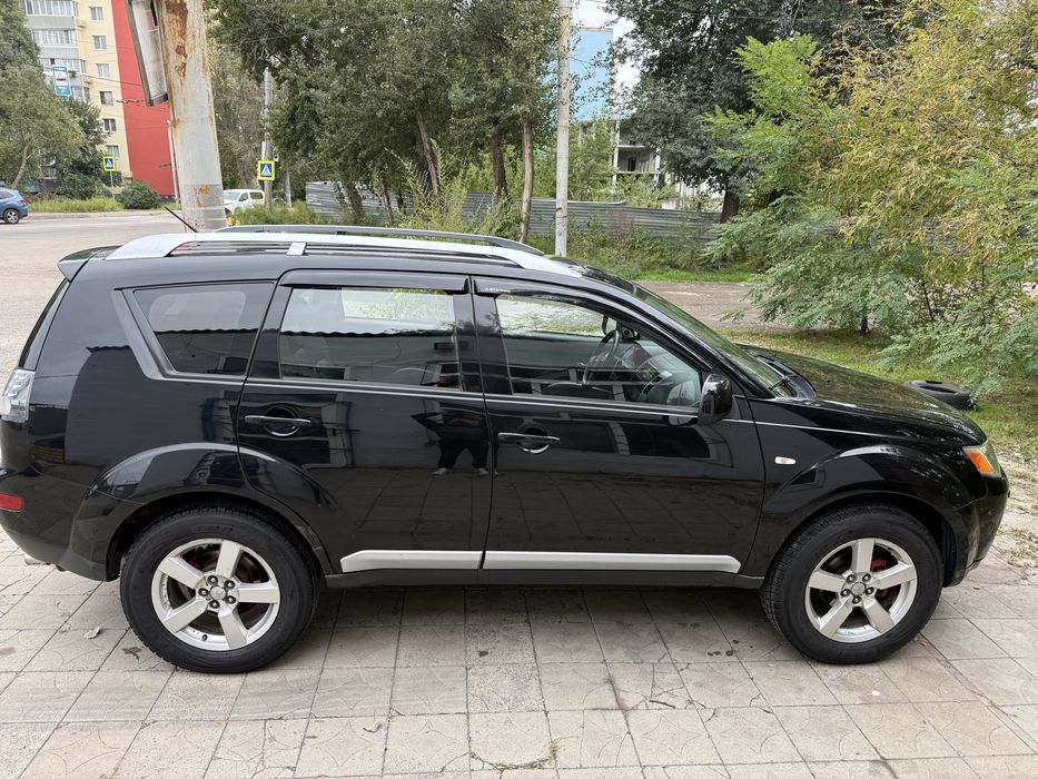 Mitsubishi Outlander XL 3.0 AT (S63)