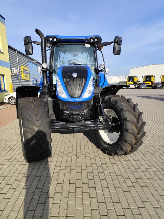 New Holland T6.145 Dynamic Command