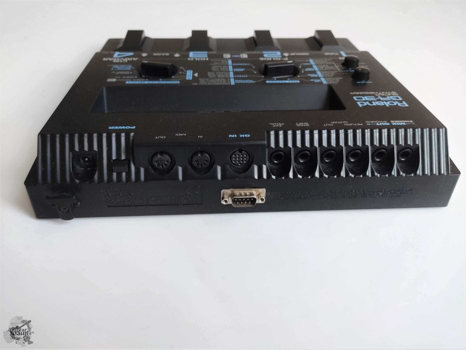 Roland GR30 Guitar Synthesizer миди синтезатор для гітари