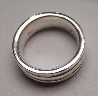 JOOP srebrna obrączka R.15. 7,4 mm.