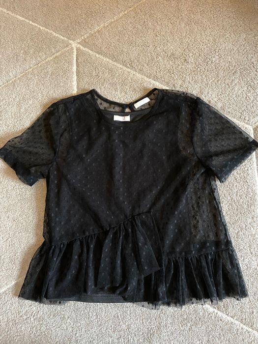 śliczna czarna bluzka koronka falbanki r. 134/140