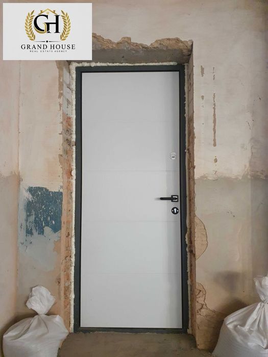 Продам квартиру-студію. 101 мікрорайон.