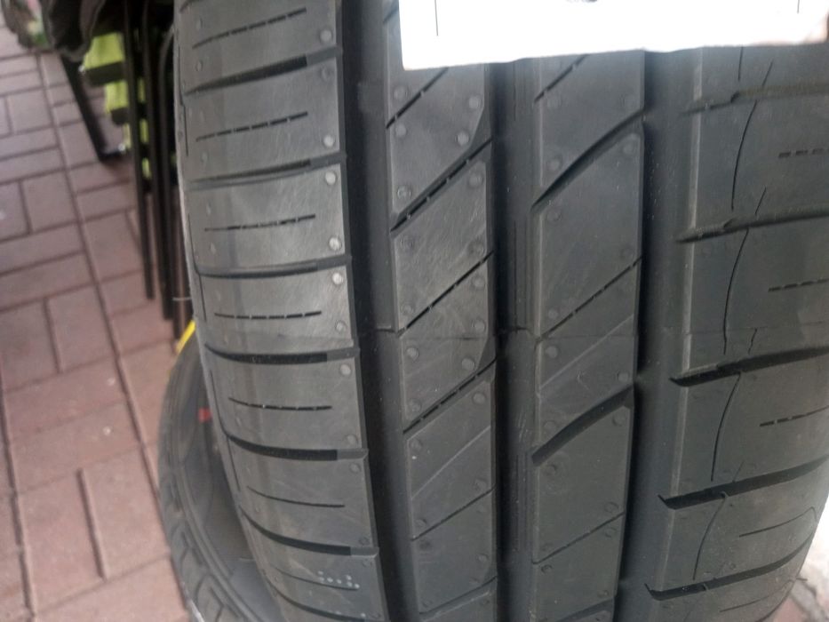 Opony letnie 175/55R15.