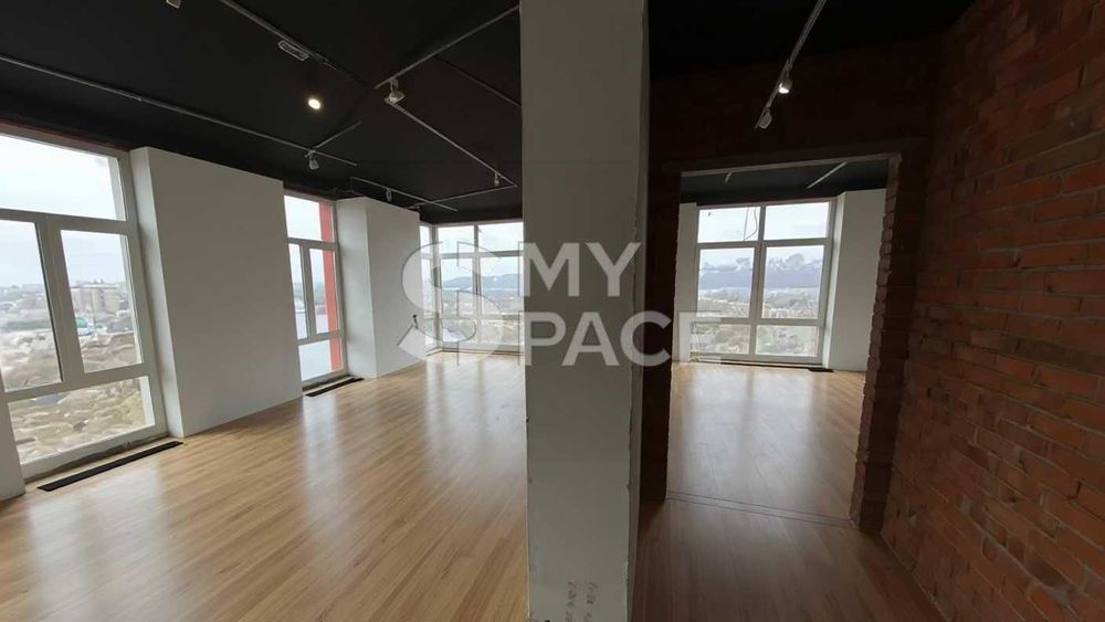 Продаж видової 3к квартири жк Русанівська Гавань