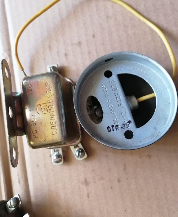 Датчики газ 21 .