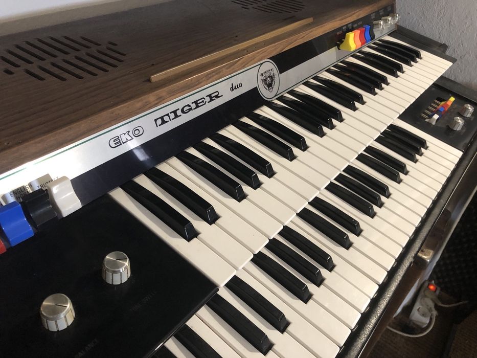 Eko Tiger Duo - Teclado / Órgão Analógico Vintage