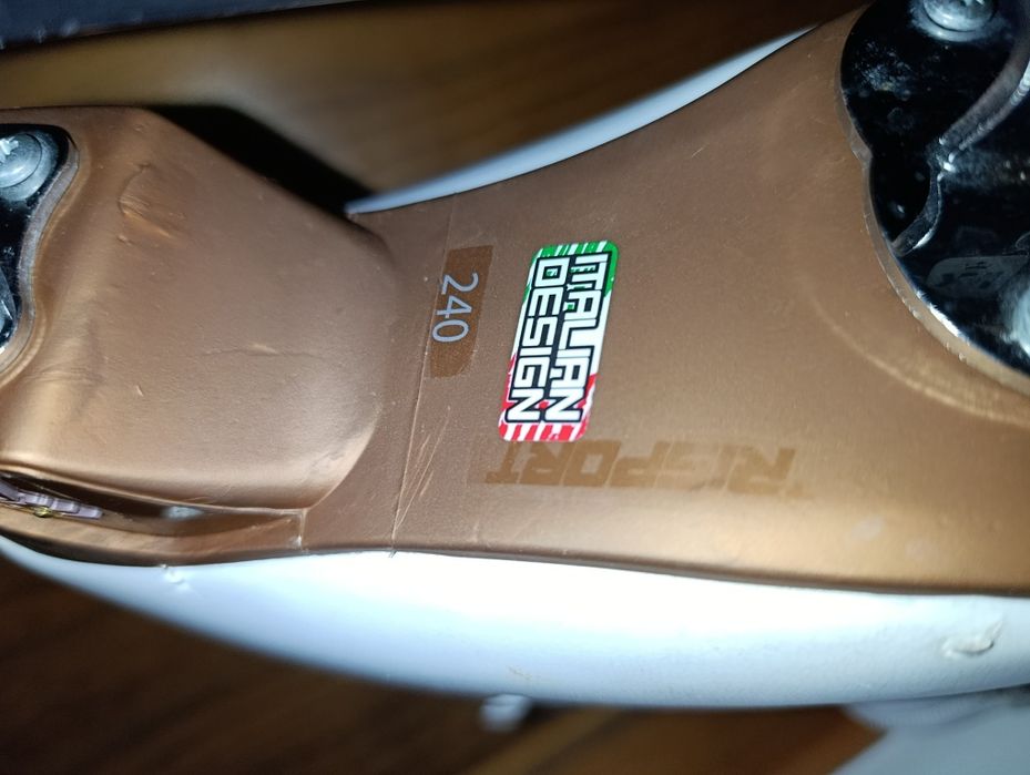 Łyżwy risport 240 (36)