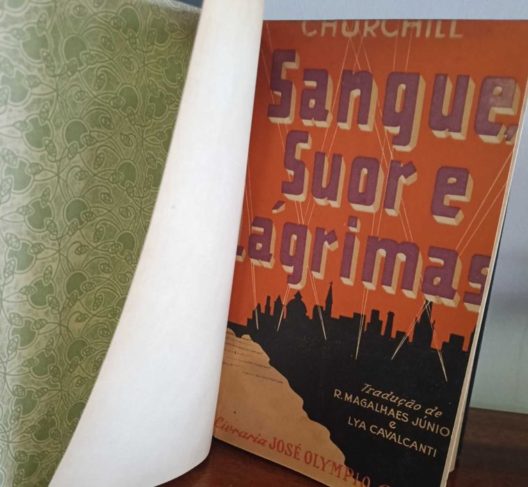 Livro de 1941 Sangue suor e Lagrimas