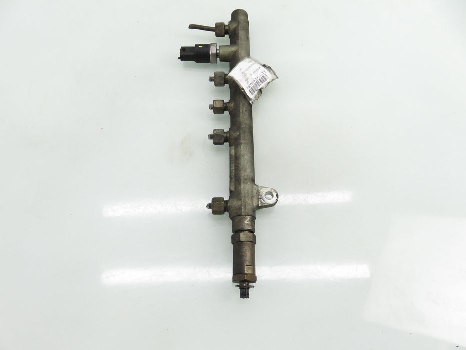 Listwa Wtryskowa Mitsubishi Carisma 1.9 Di-d -