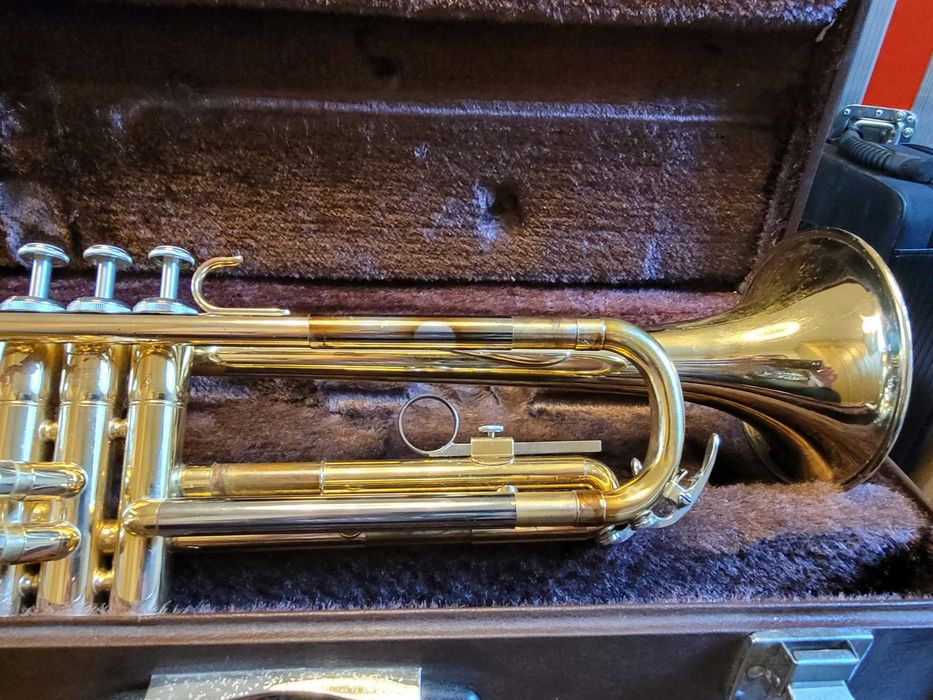Trąbka YAMAHA YTR-2320E Bb – stan dobry – oryginalny futerał