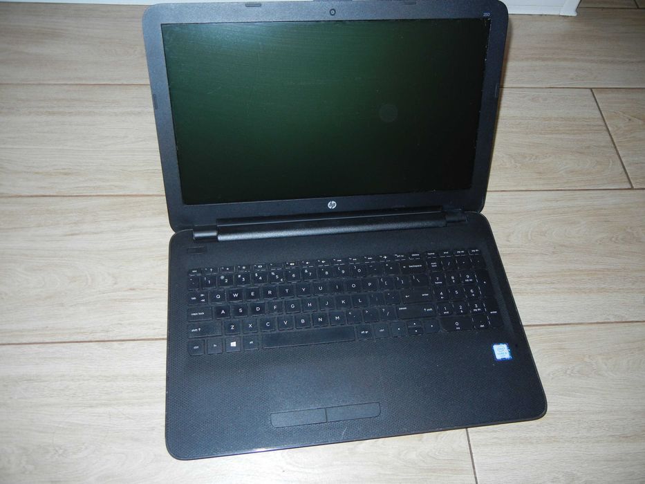 laptop HP 250 G4  i5-6200,8GB+ wolny slot,120GB SSD,dobra bateria