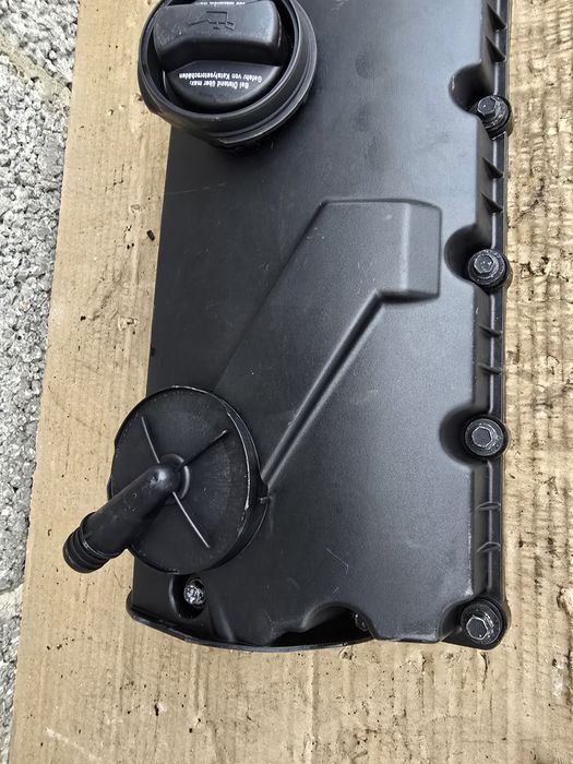 Крышка клапана кришка клапанів VW PASSAT B5 1.9 TDI   038103469R