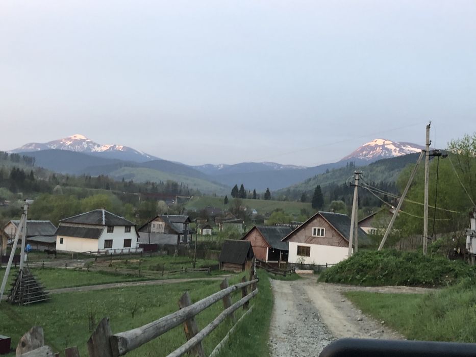 Відпочинок в Карпатах, Лазещина