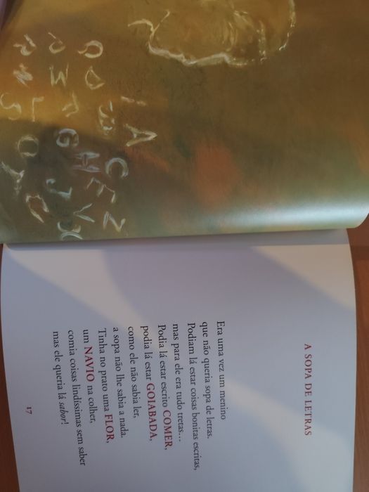 Livro infantil "O Pássaro da Cabeça e mais versos para crianças"