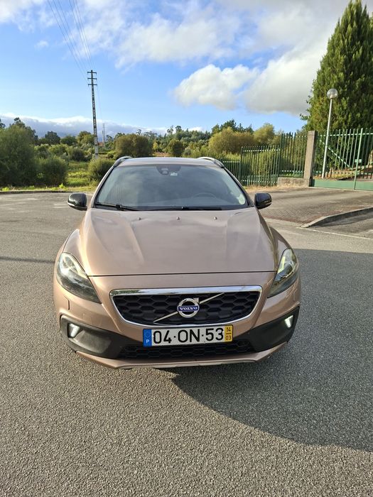 Volvo v40 Cross Country D4