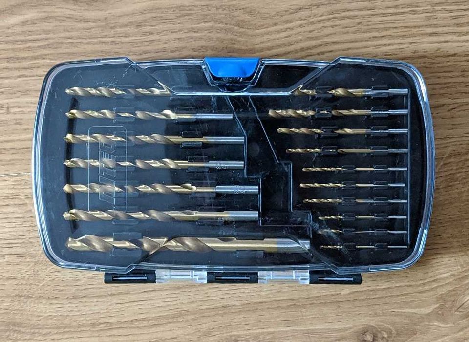 Komplet wiertel do metalu HSS 17 sztuk - 1,5 mm - 8 mm