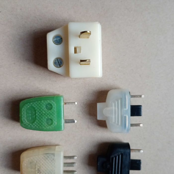 Wtyczki UNITRA UKF FM, DSK AM, 665 i inne PRL