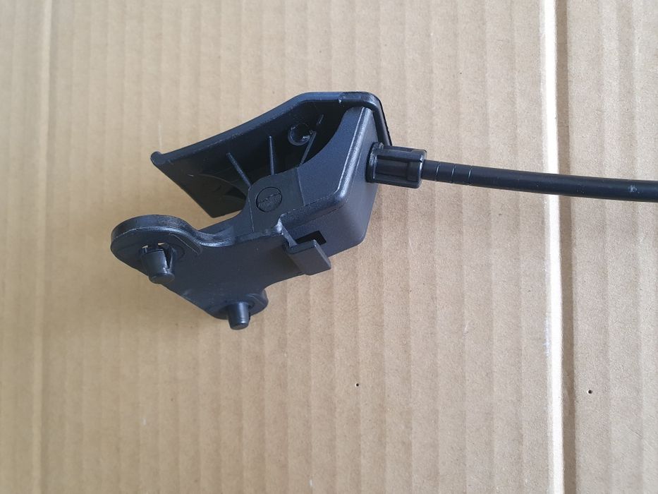 Ручка відкриття капота трос открытия замка замок Jeep Cherokee 14-