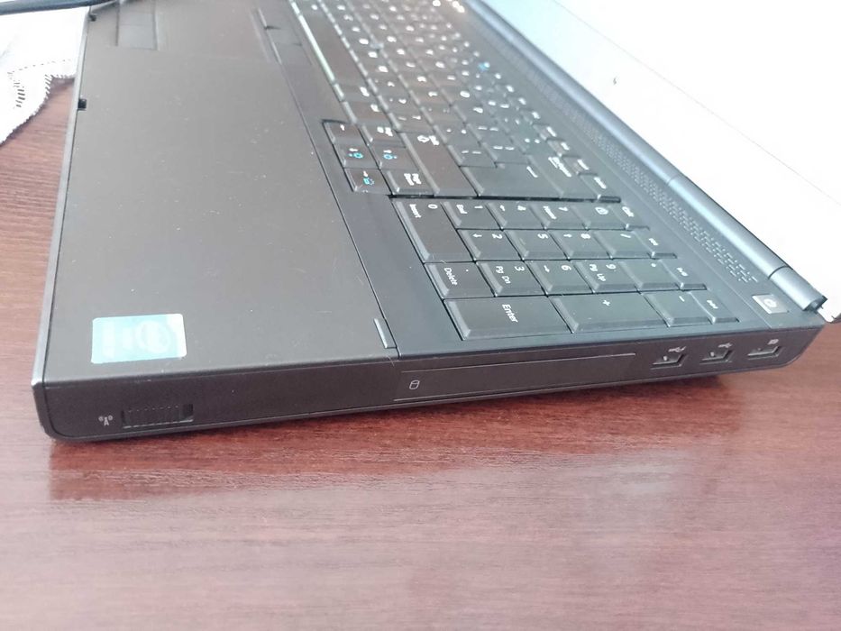DELL precision M4800