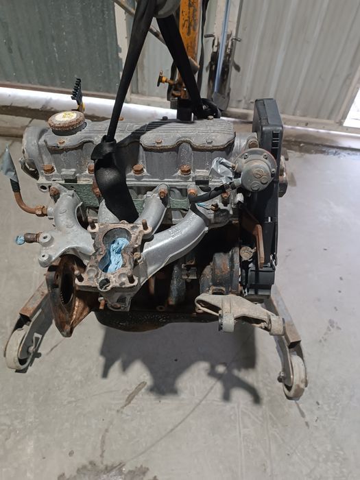Motor - Opel Corsa A / Astra  / Kadett  1.4 (  14NV )