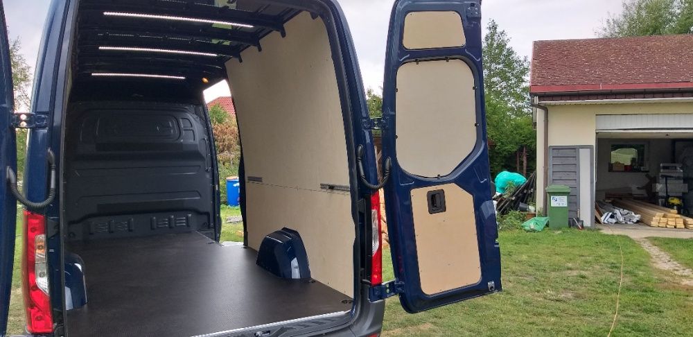 Zabudowa busa Mercedes Sprinter, podłoga, ścianki boczne, nadkola