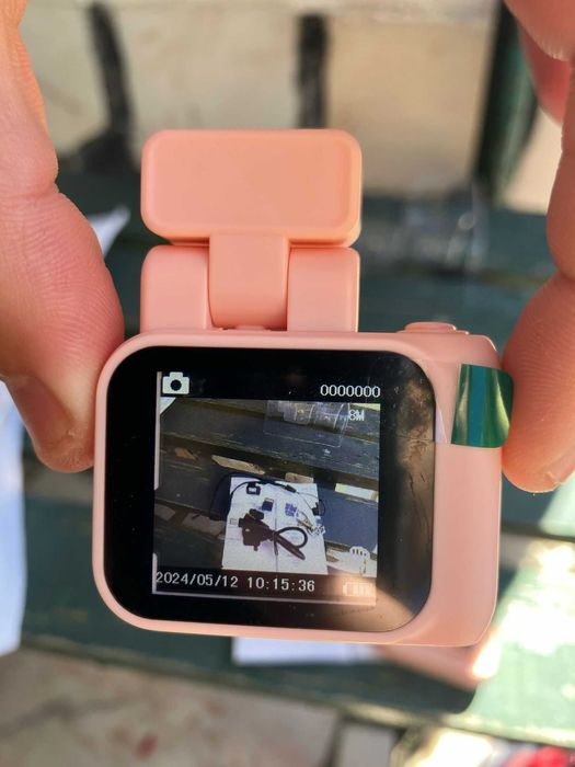 Mini câmera retro nova.