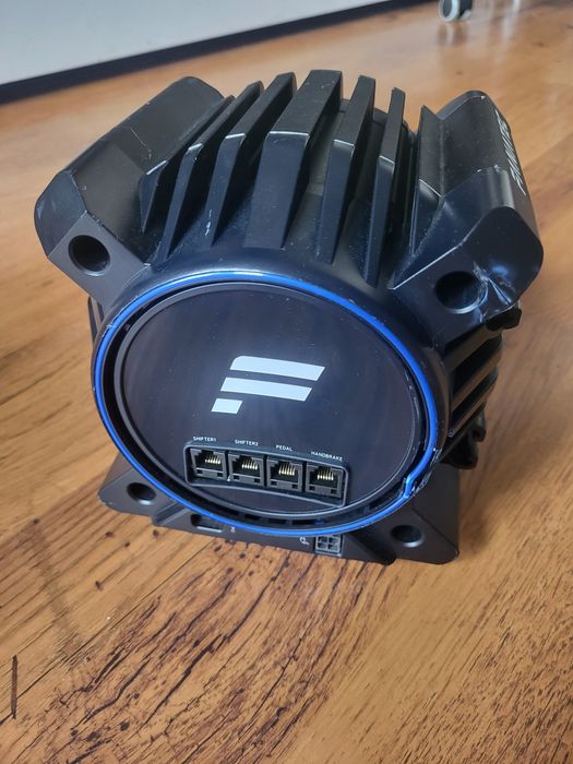 Fanatec DD Pro zestaw baza + obręcz + pedały