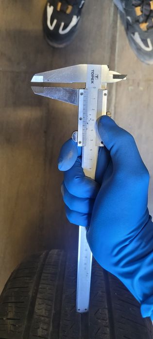 Продам резину 225×45R18