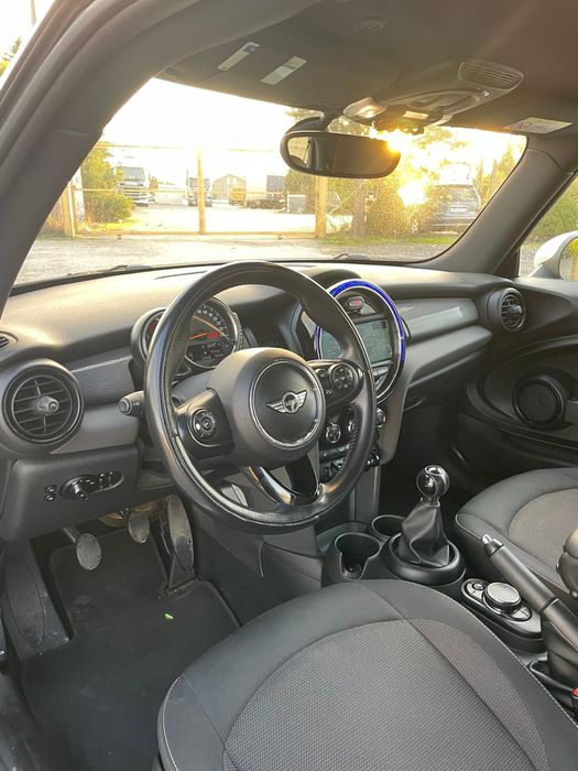 Mini Cooper D 1.5 diesel full extras