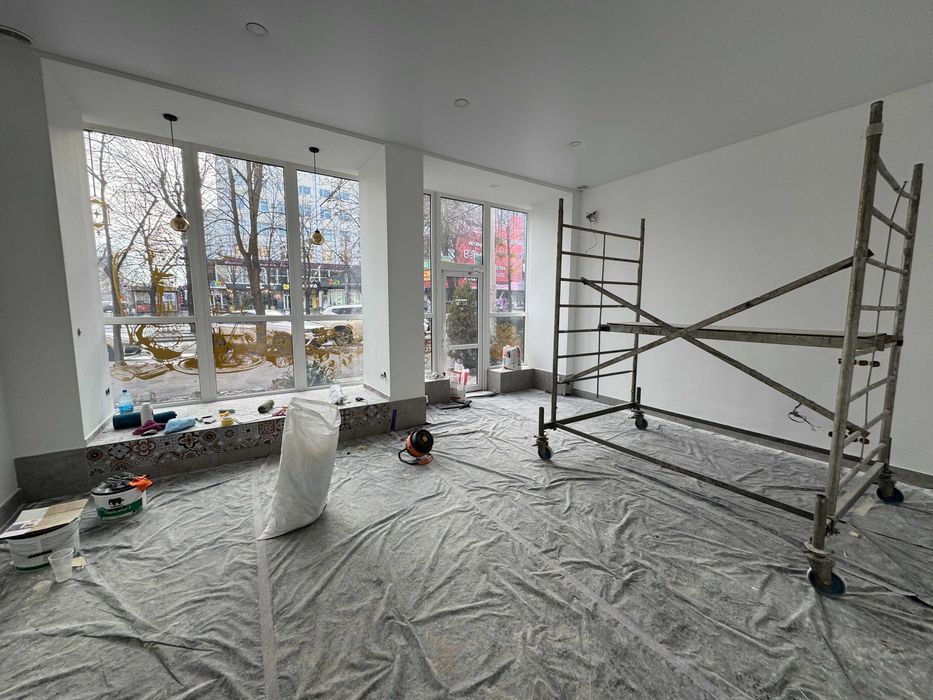 Фасадне приміщення по бул. Шевченка, навпроти ТРЦ Любава