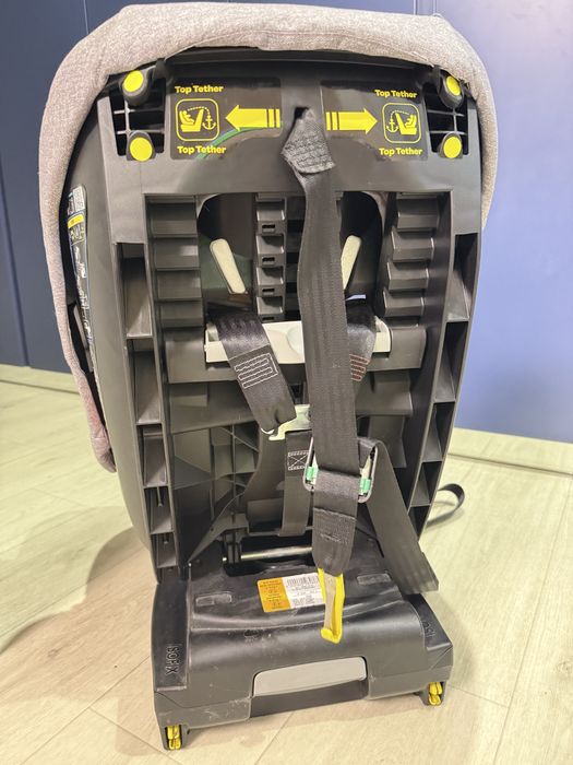 Продам автокрісло дитяче maxi cosi milofix