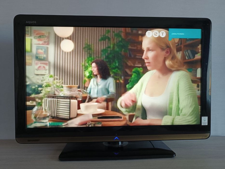 Телевізор Sharp LC-32LS220E